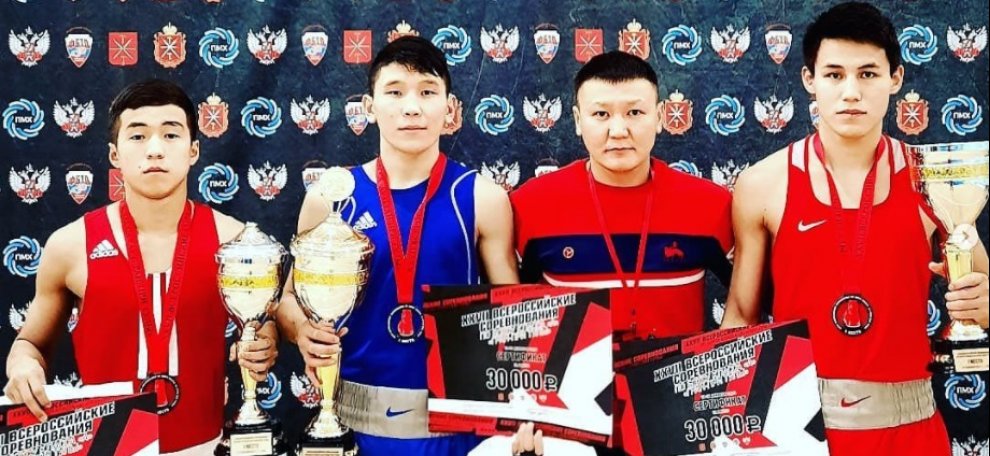 Боксеры сборной Якутии завоевали четыре медали турнира «Гран-при Тулы»